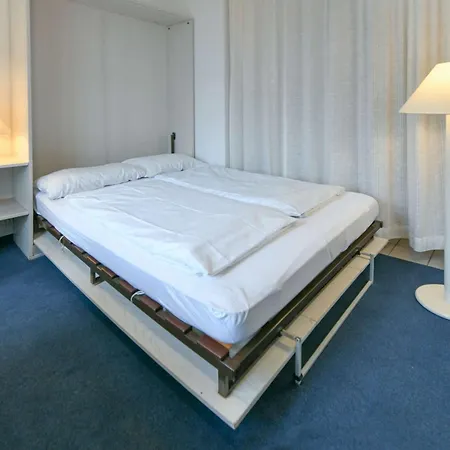 Residenz Am Rosengarten 9 *